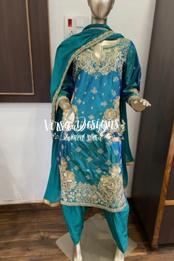 Green Georgette Punjabi Suit In Mirror Work 4425SL03